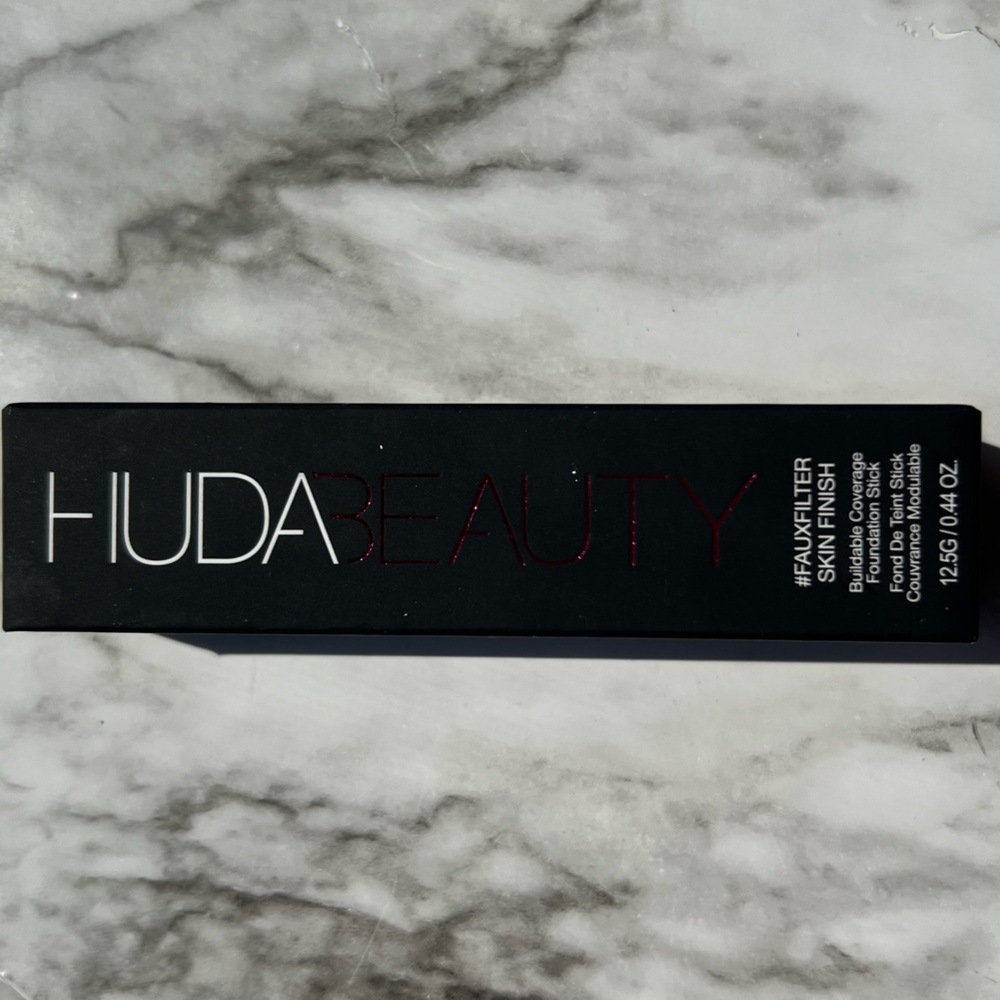 Huda stick foundation